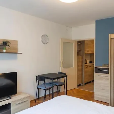 Center ベオグラード