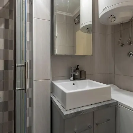 Apartment Center