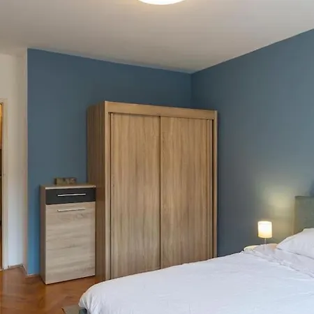 Center アパート *