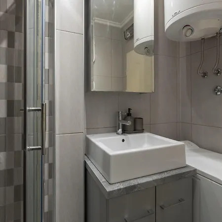 Center アパート ベオグラード